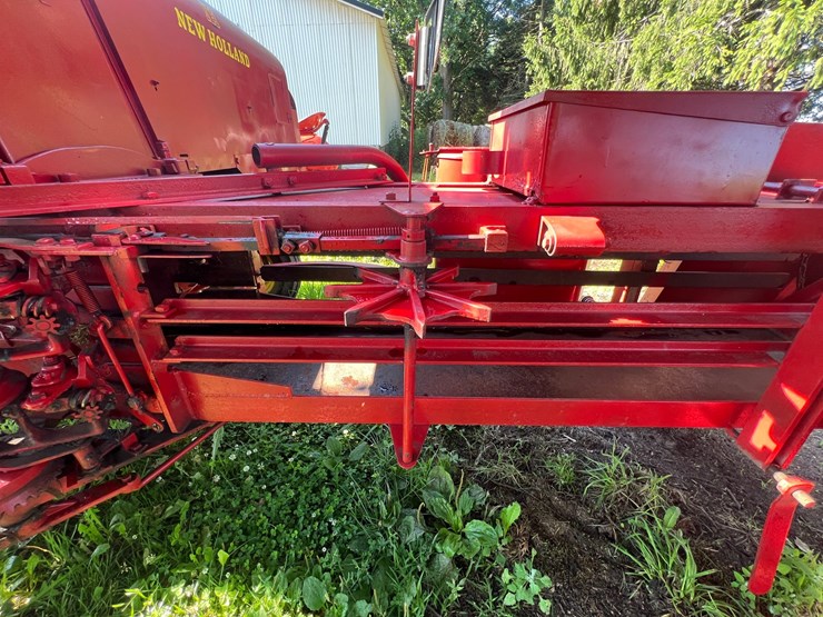 #9902-•-new-holland-square-baler-image-13