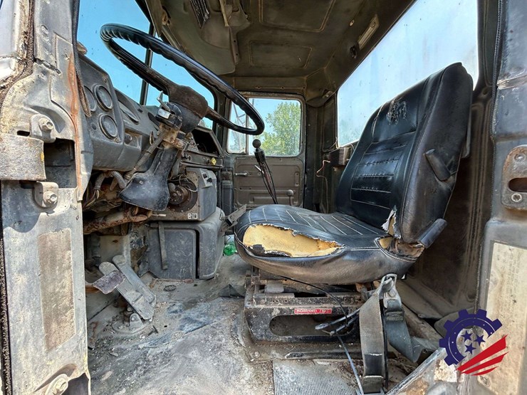 1988-mack-dm690s-image-71