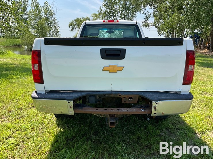 2012-chevrolet-silverado-2500-image-6