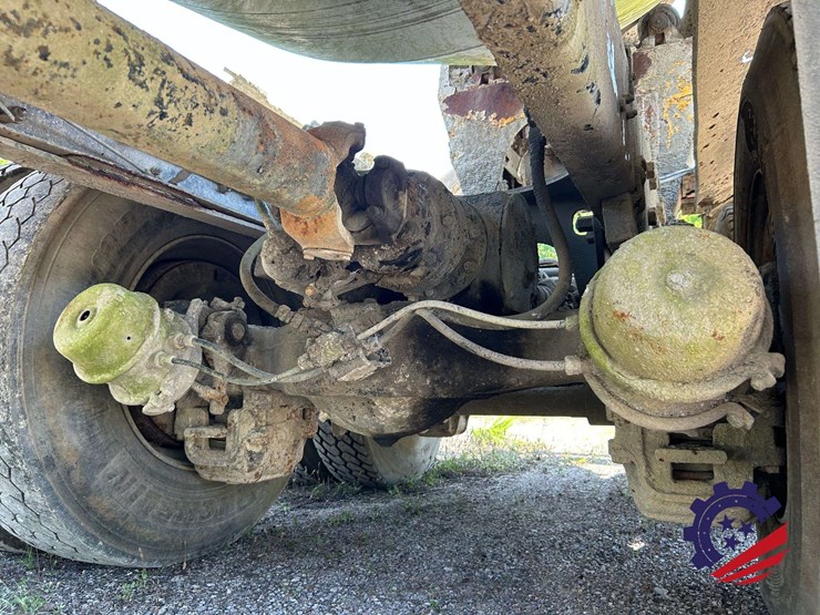 1997-mack-dm-concrete-mixer-truck-image-72