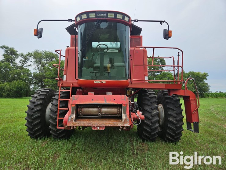 2004-case-ih-2388-image-2