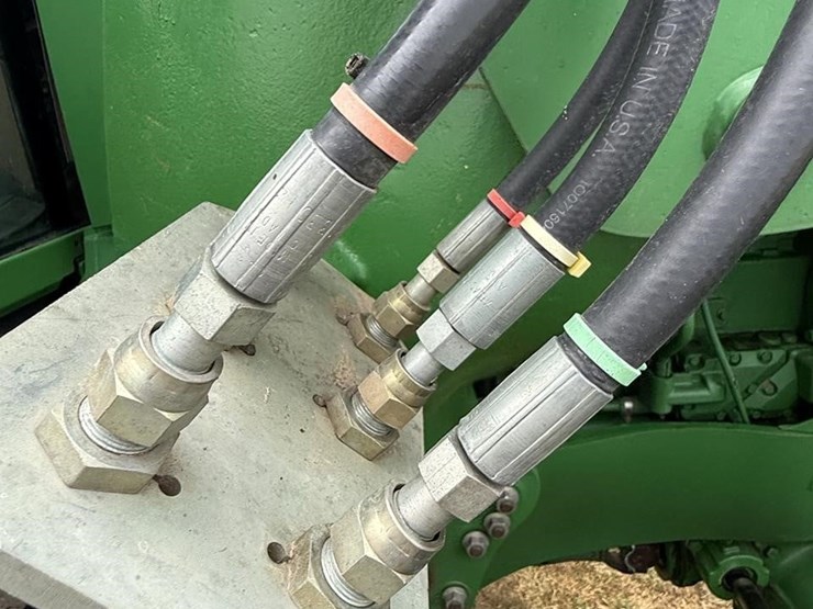 2010-john-deere-7830-image-33