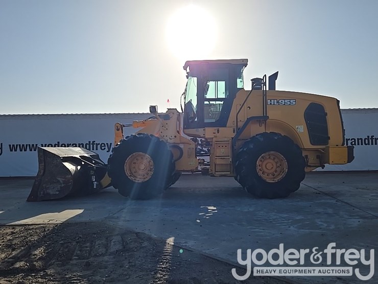 2019-hyundai-hl955-image-2
