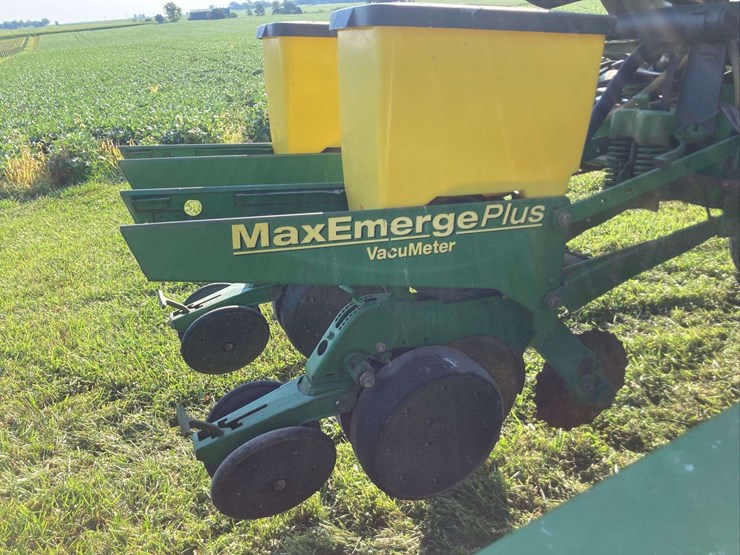 john-deere-1760ni-planter-image-2
