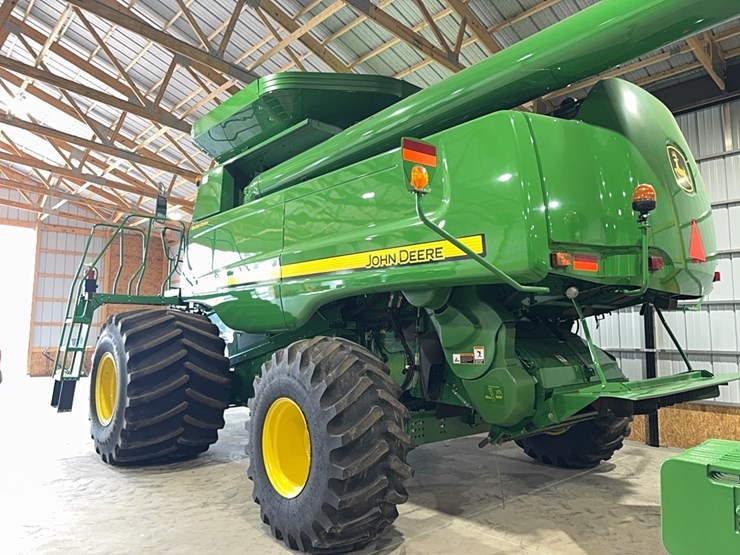 2010-john-deere-9670-sts-image-114