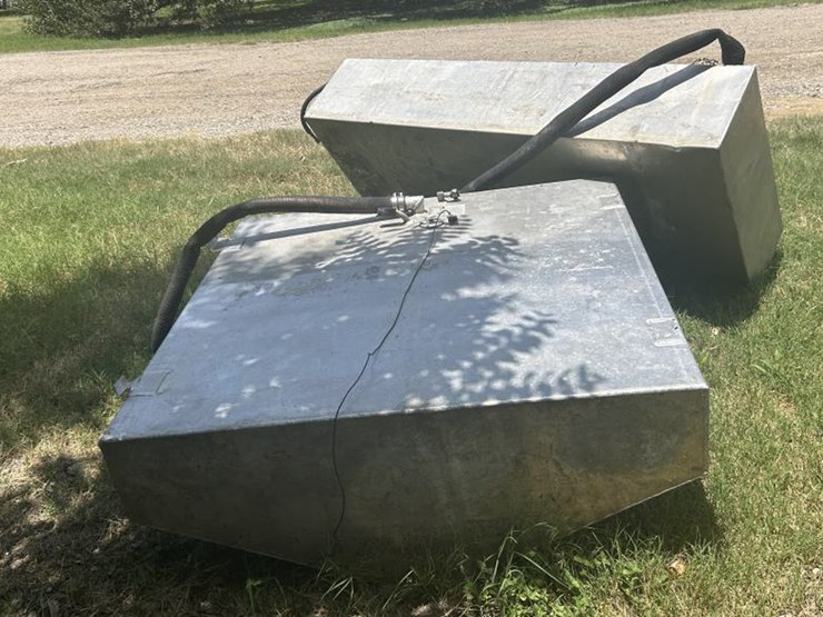 #77-•-(2)-afp-aluminum-boat-fuel-tanks---87-gallons-each-image-6