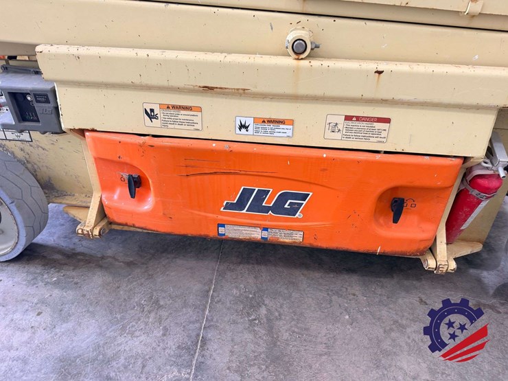 2017-jlg-2632es-image-13