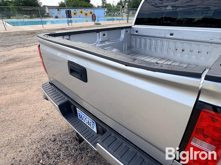 2018-chevrolet-silverado-1500-z71-image-10