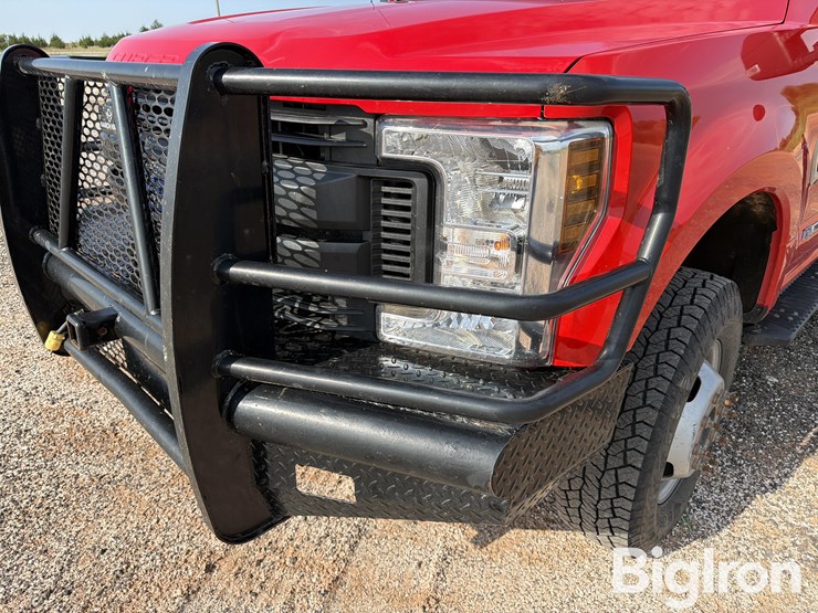 2019-ford-f350-xl-image-11