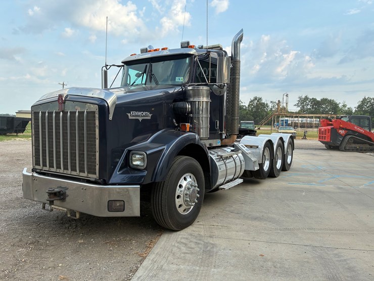 2009-kenworth-t800-image-1