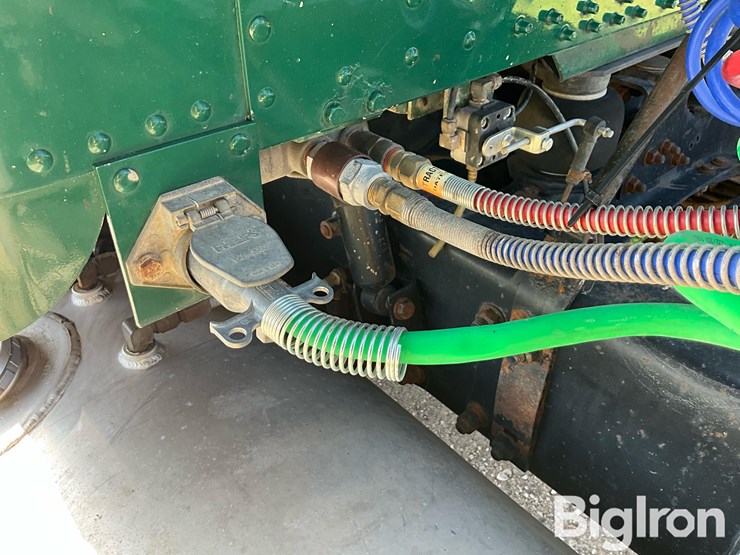 1993-freightliner-fld112-image-12