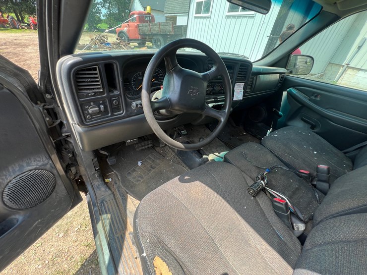 2000-chevrolet-1500-image-12