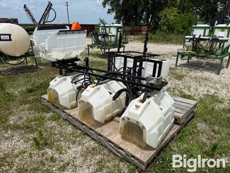 shop-built-4r30-3-pt-hood-sprayer-image-1
