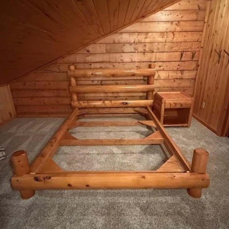 DRESSER 33