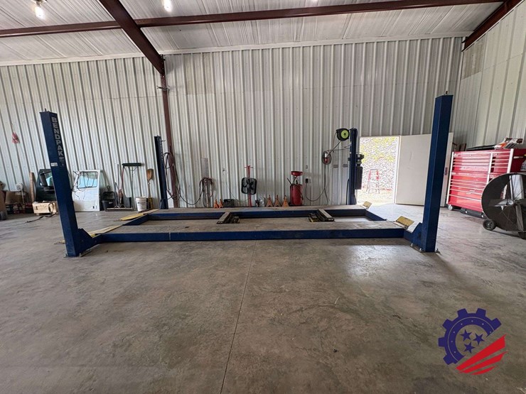2014-bendpak-hds-14x-14,000-lb.-extended-four-post-vehicle-lift-with-dual-rolling-bridge-jacks-image-43