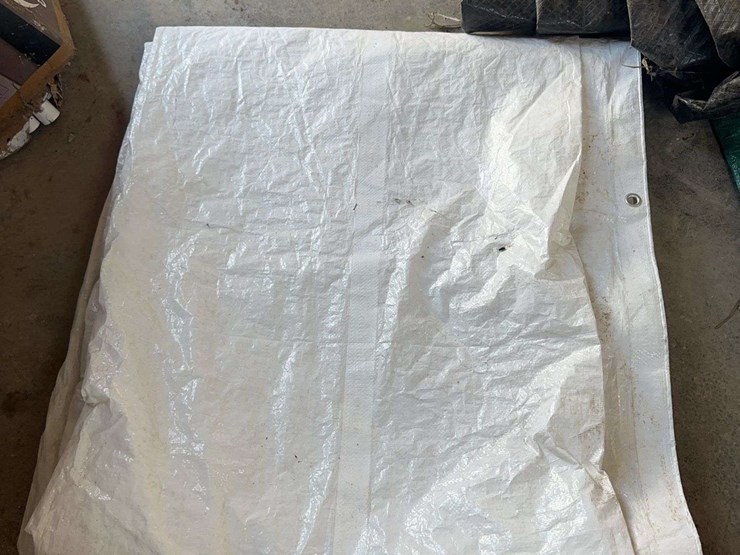 assorted-utility-tarpaulins-with-bungee-cords-and-storage-bucket-image-5