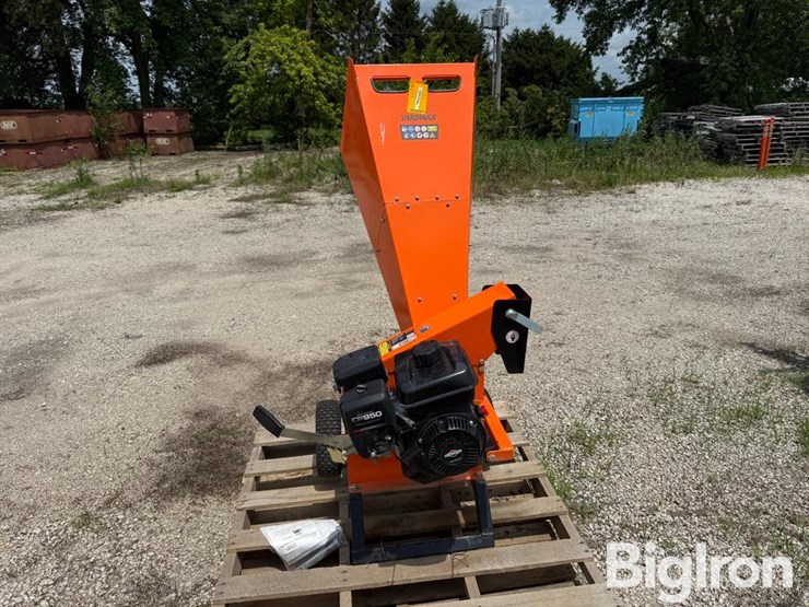 landmax-wood-chipper-image-2