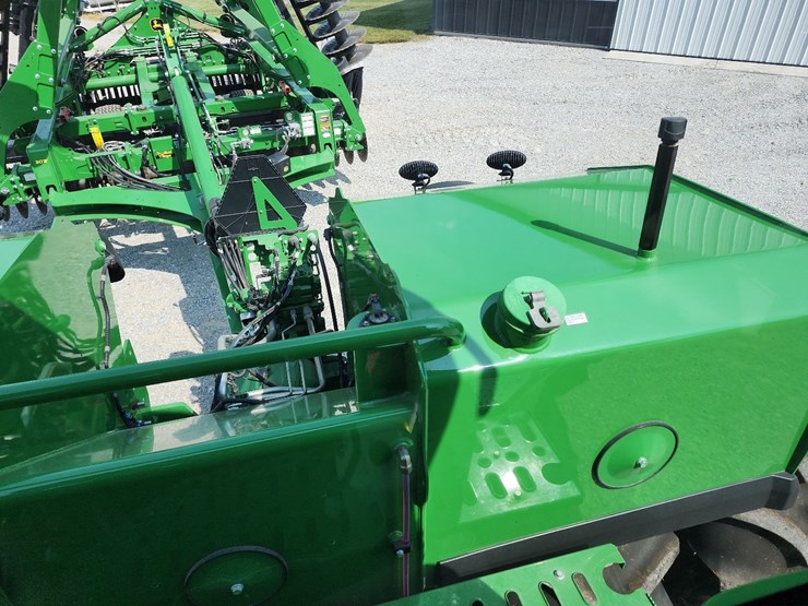 2015-john-deere-9420r-image-32
