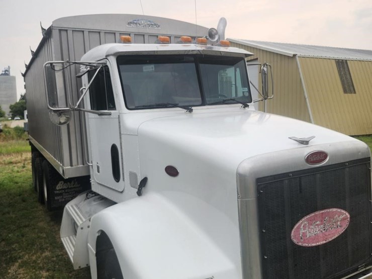 1999-peterbilt-385-image-44