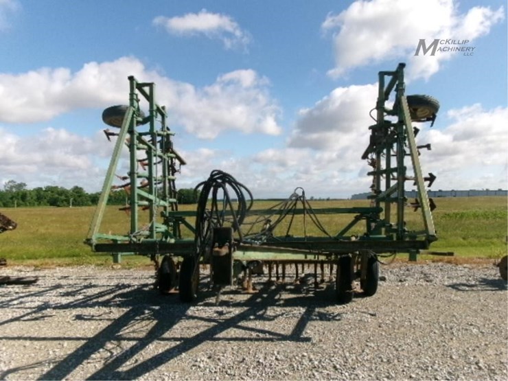 john-deere-1000-image-2