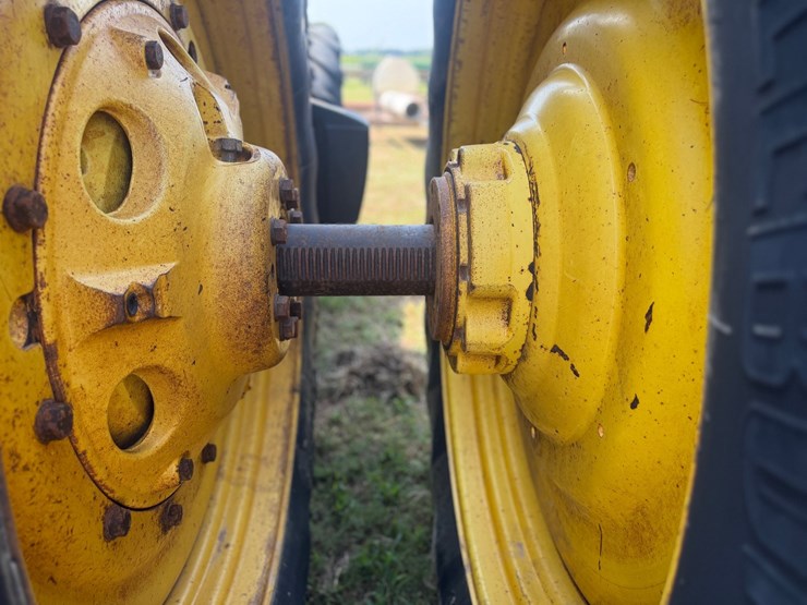 2007-john-deere-8430-image-17
