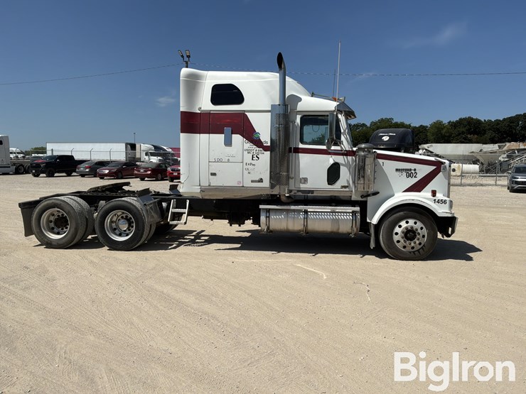 2005-western-star-4900-image-4