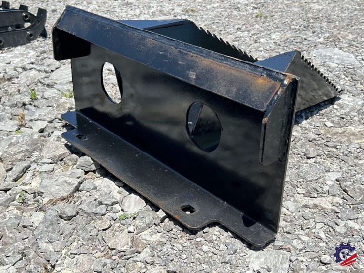 mini-universal-attach-tree-spade-attachment-image-5