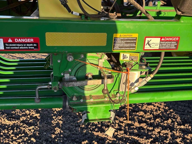 john-deere-1890-image-29