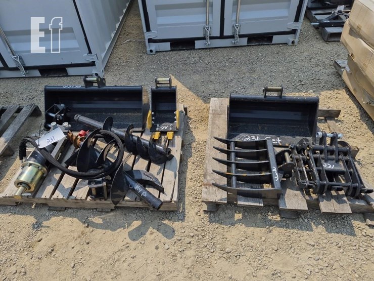 mini-excavator-attachments-package-image-4