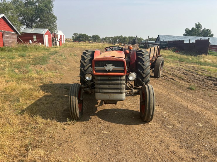 massey-ferguson-135-image-2