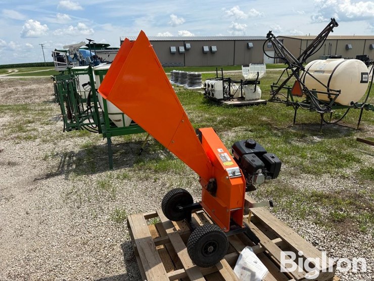 landmax-wood-chipper-image-4