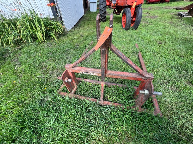 #9923-•-southeast-3-point-round-bale-mover-image-4