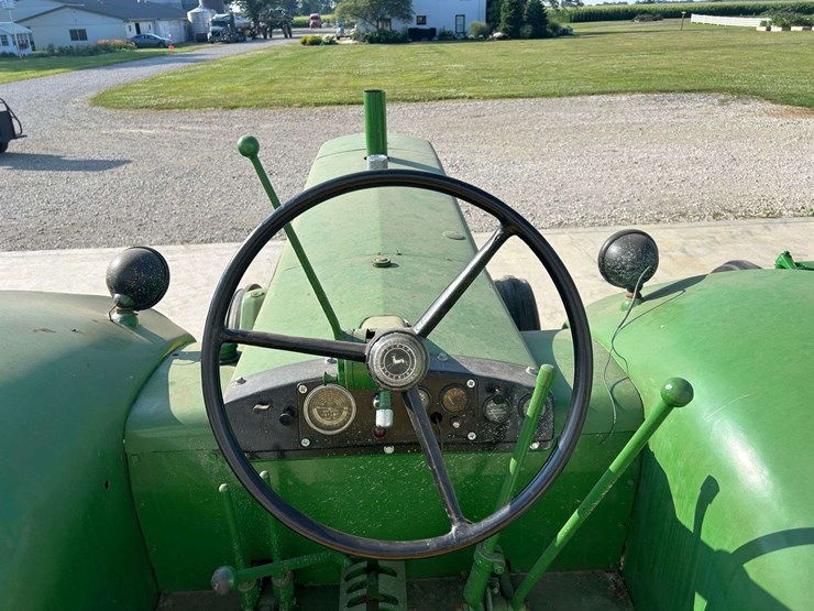 john-deere-830-image-14