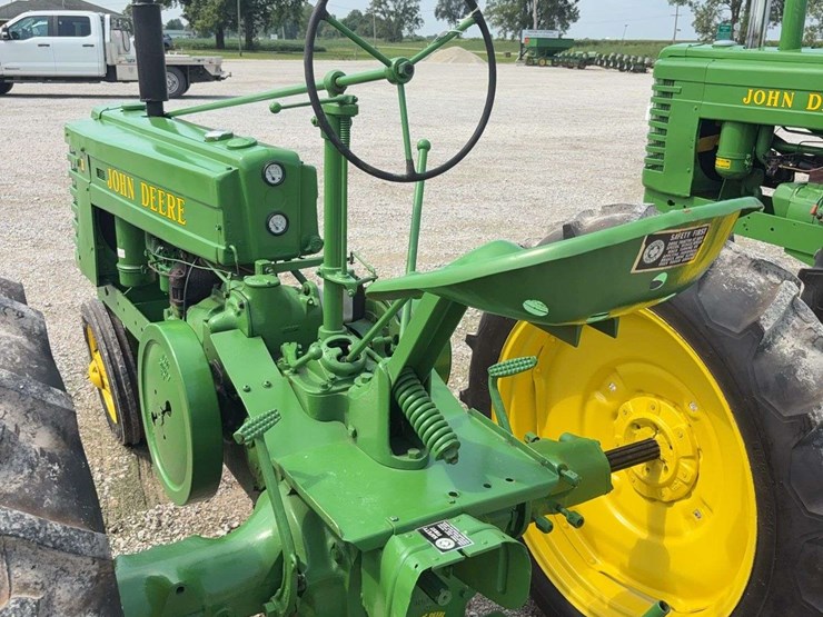 john-deere-h-image-9