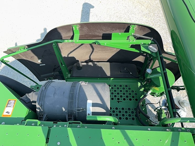 2010-john-deere-9670-sts-image-84