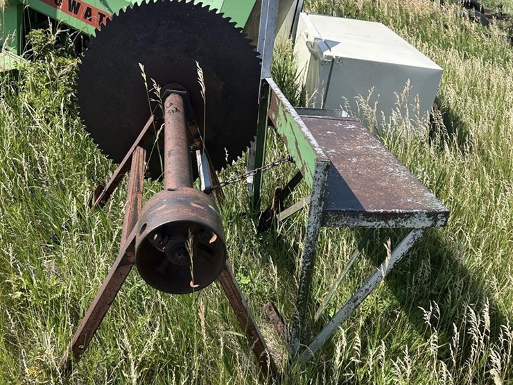 farm-buzz-saw-image-3