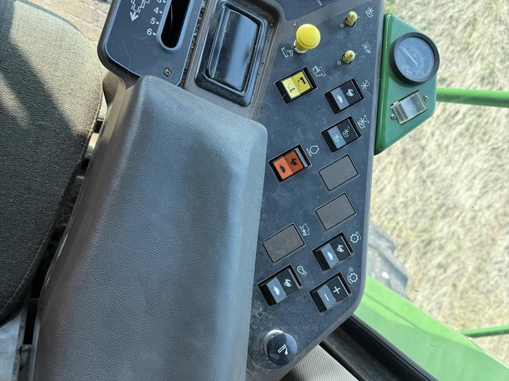 1993-john-deere-9600-image-46