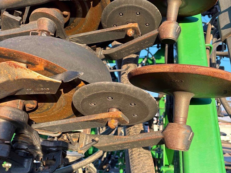 john-deere-1890-image-37