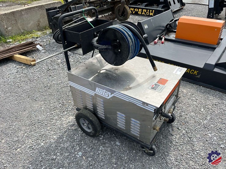 2007-hotsy-1710-pressure-washer-image-4