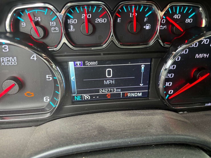 2015-chevrolet-1500-image-15