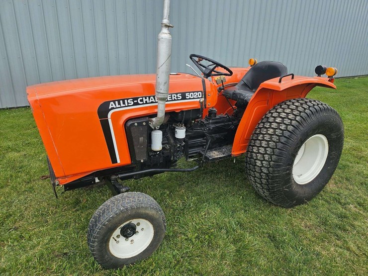 1983-allis-chalmers-5020-image-3