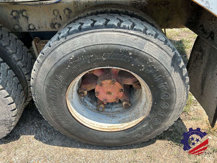 1988-mack-dm690s-image-7