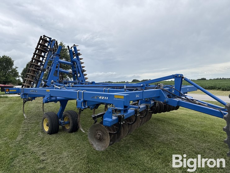 2010-landoll-2211-13-image-3