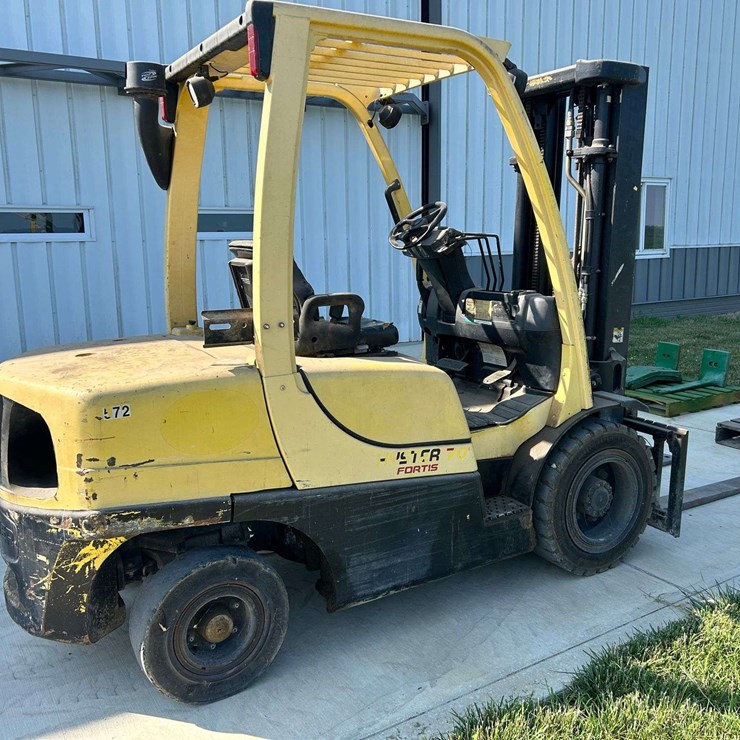 Hyster 70 diesel forklift