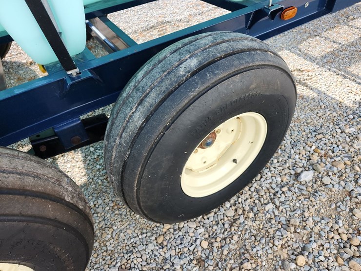 schaben-1300-gal.-tandem-nurse-trailer-image-11