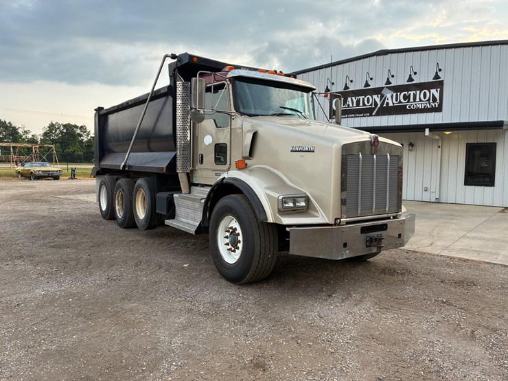 2014-kenworth-t800-image-2