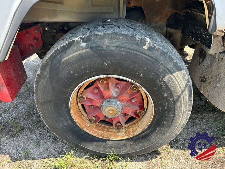 1988-mack-dm690s-image-5