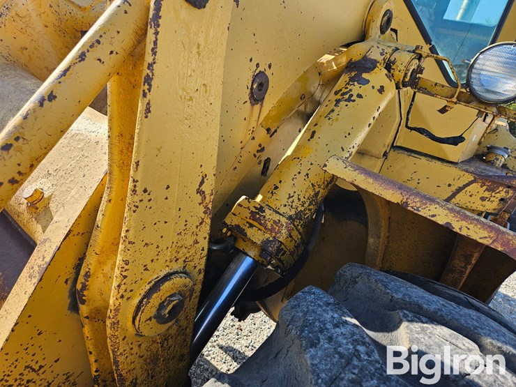 caterpillar-950-image-11