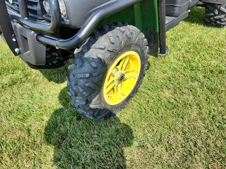 2012-john-deere-gator-image-3