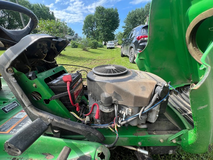 john-deere-lt-image-11